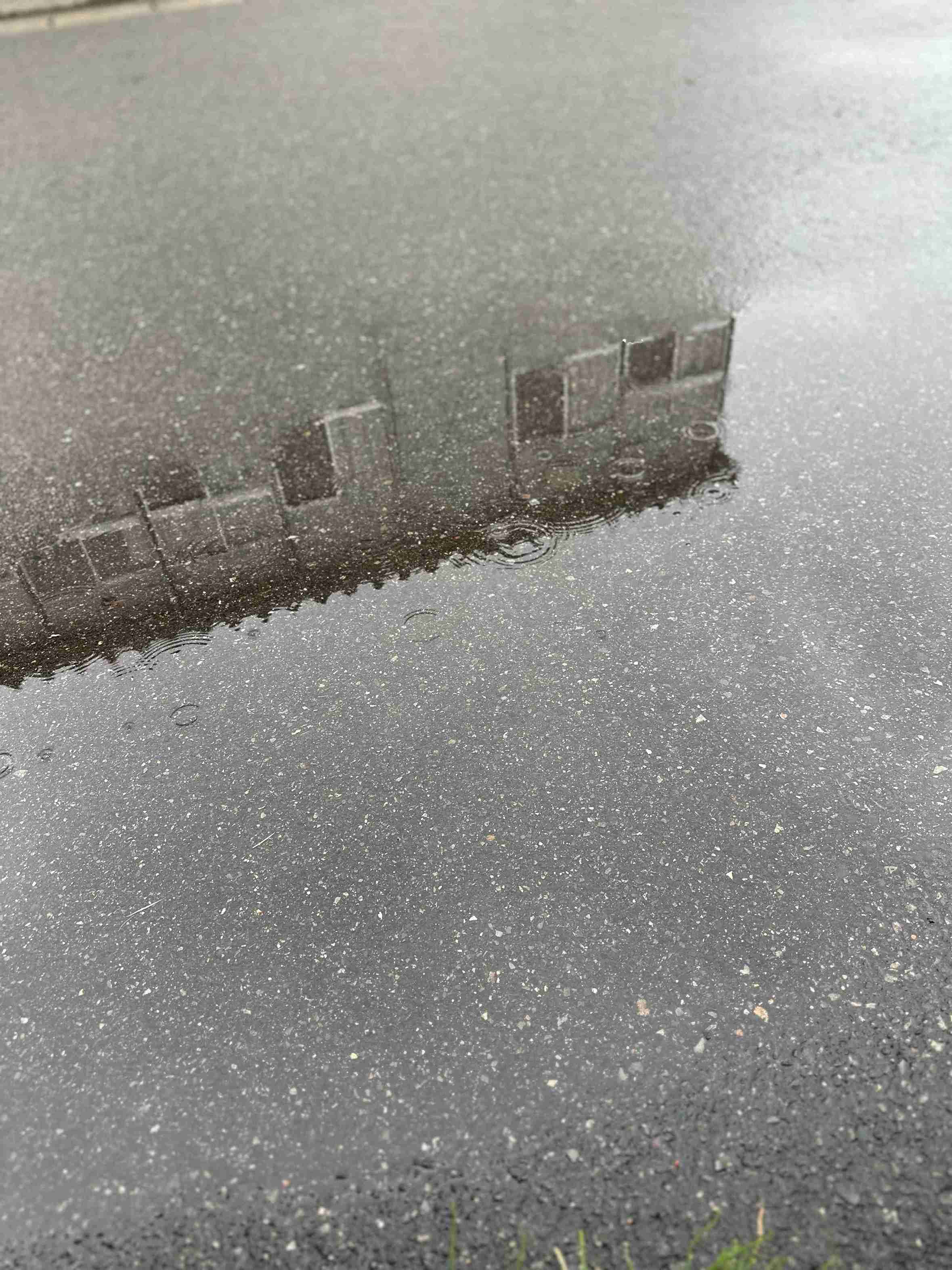 雨の校舎